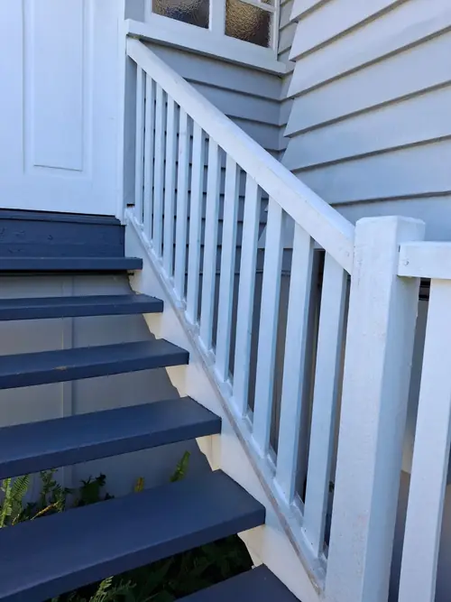 Balustrades replacement , top and bottom rail is hardwood and battens are Pine 1 coat of dulux primer stain blocker and 2 coat of dulux paint . The battens have a coat of moisture barrier at the bottom, and they have been sikaflex all around to prevent it from the rot . I also replaced 2 stair treads .