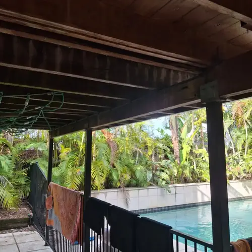 Replacement of a deck with it's structure. All the joist have been replaced with f14 hardwood painted with 1 coat of dulux primer and 2 coats of dulux weathershield prior to be installed. The decking boards are kwila. We also replaced a step and a post on the stair.