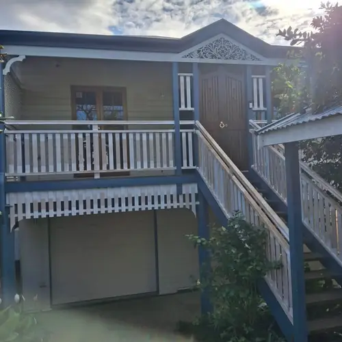 New balustrades and battens for this queenslander house, all in hardwood