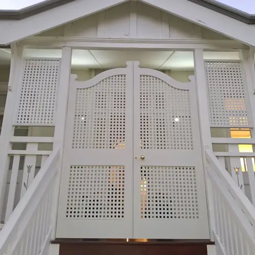 Installation of batwing doors and lattice panels