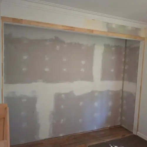 Creation of 2 openings for 2 wardrobes: